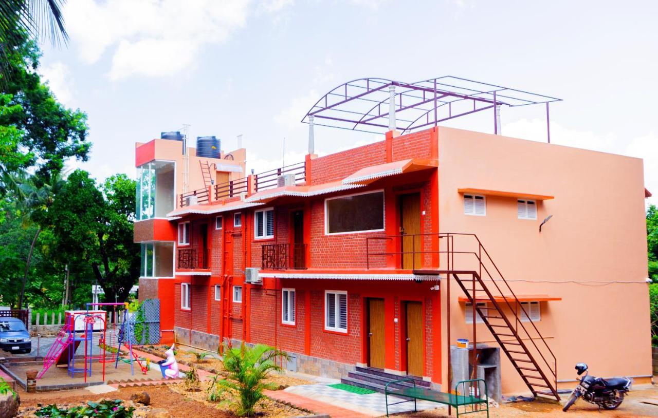 Laughing Waters Fine Stay Kuttālam Exterior foto