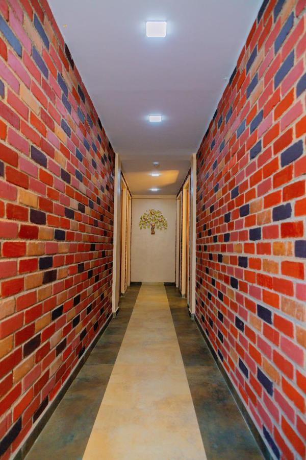 Laughing Waters Fine Stay Kuttālam Exterior foto