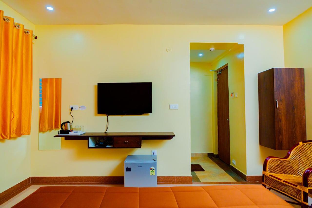 Laughing Waters Fine Stay Kuttālam Exterior foto